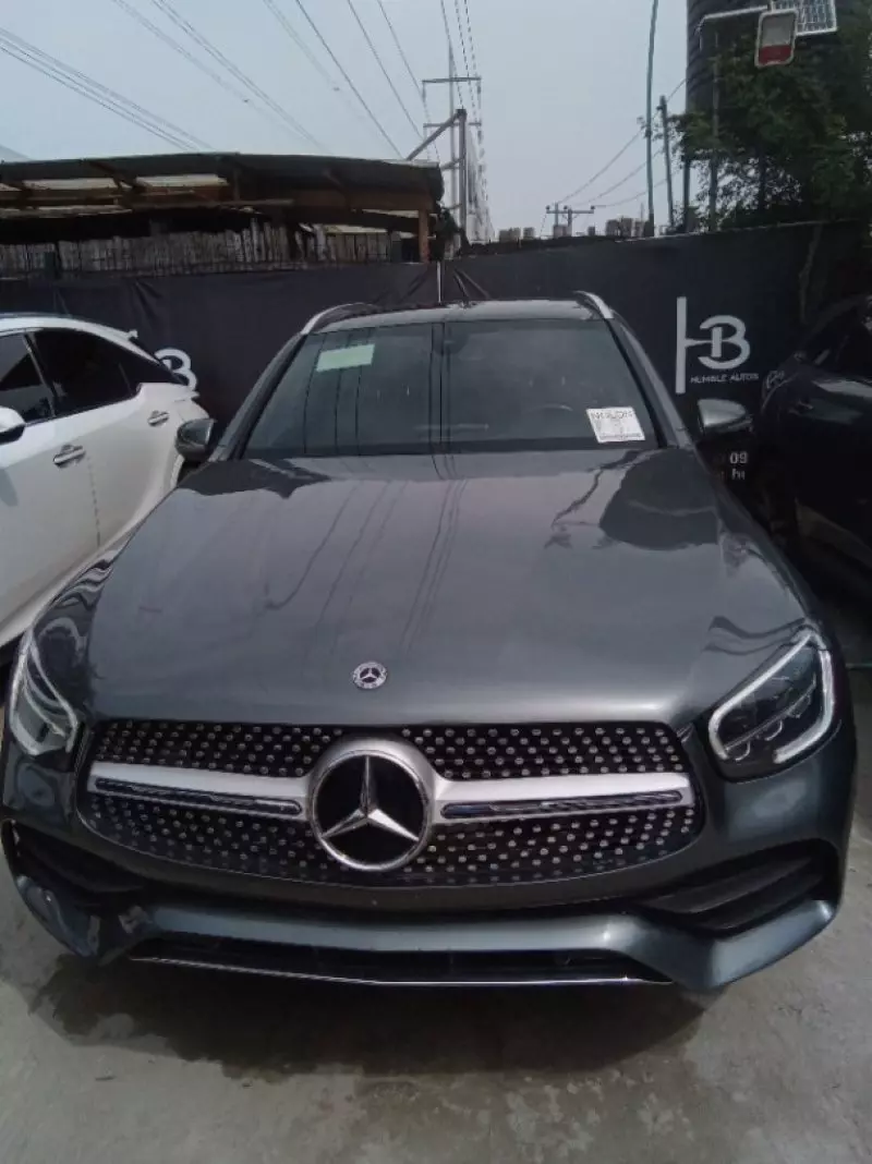 Mercedes-Benz GLC 300   - 2021