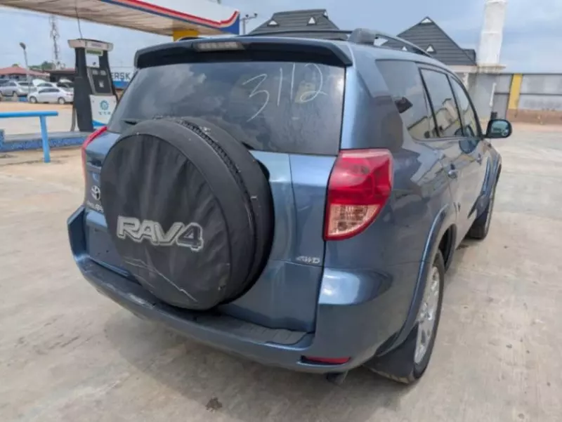 Toyota RAV 4   - 2008