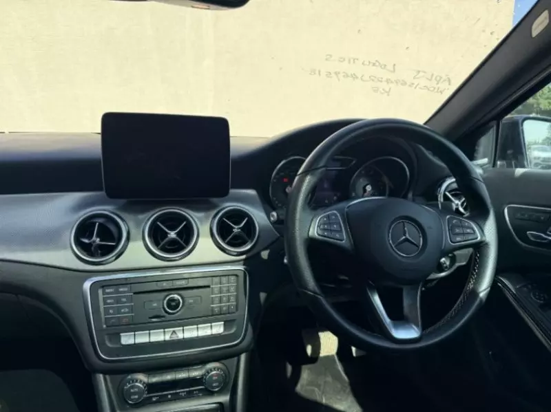 Mercedes-Benz GLA 180   - 2018