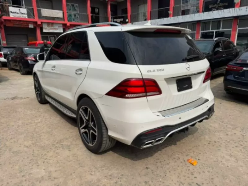 Mercedes-Benz GLE 350   - 2017