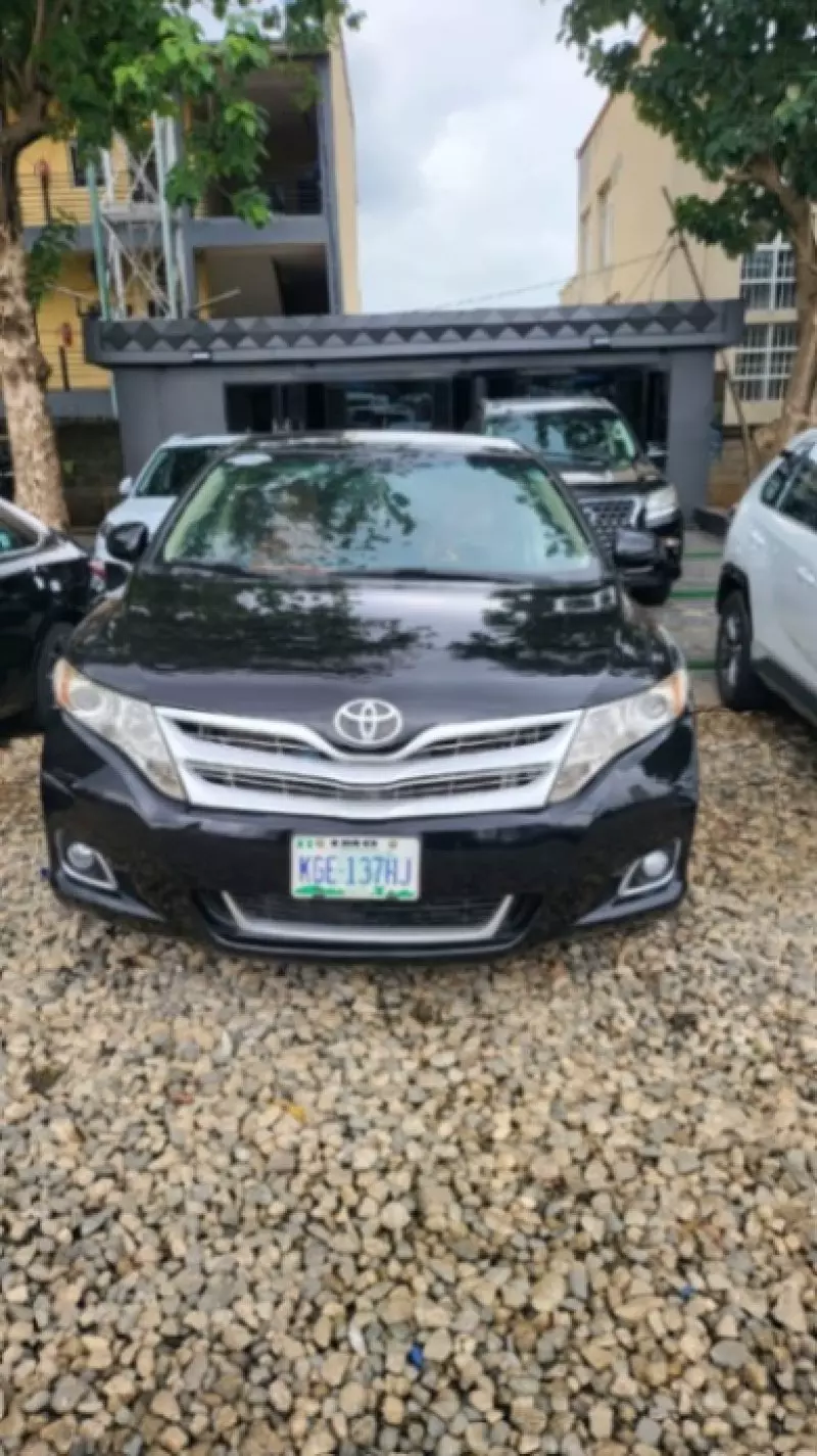 TOYOTA Venza   - 2012