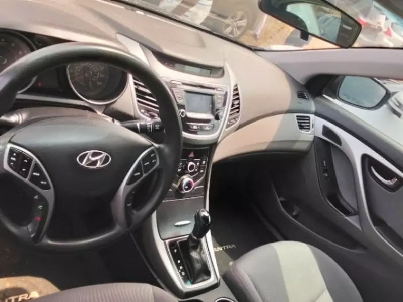 Hyundai Elantra   - 2016