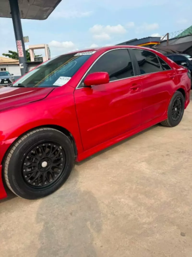 TOYOTA Camry   - 2011