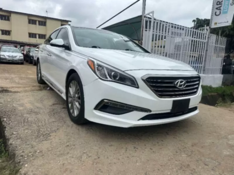 Hyundai Sonata   - 2015