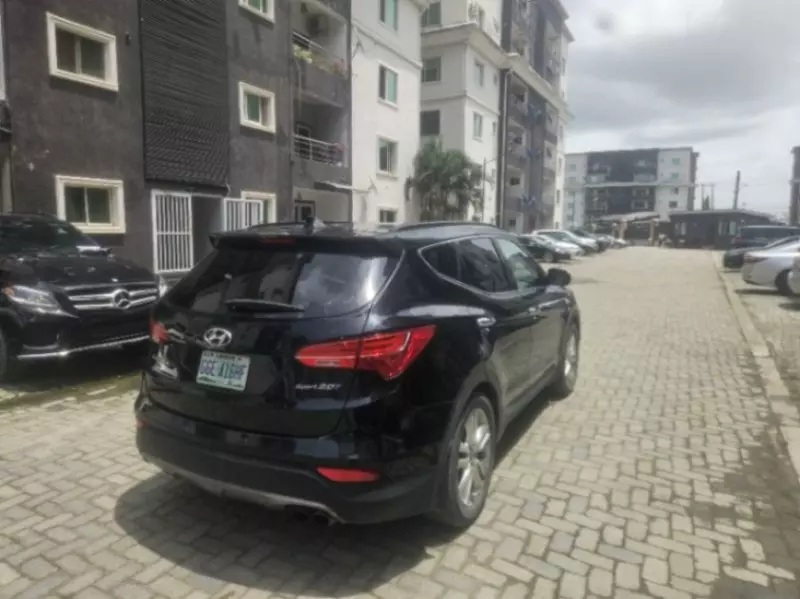 Hyundai Santa Fe Sport - 2014