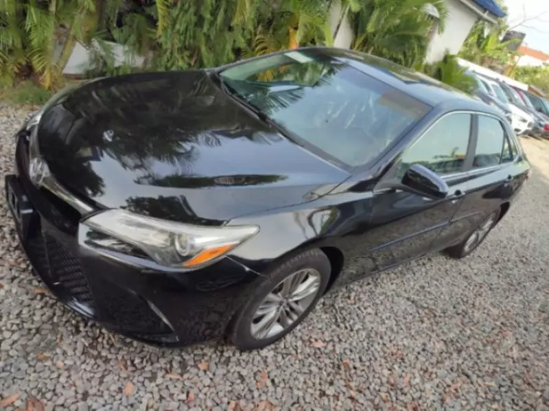 Toyota Camry   - 2017