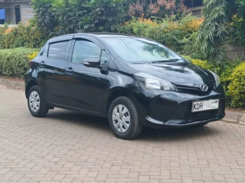 Toyota Vitz   - 2014