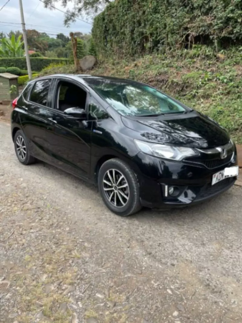 Honda Fit   - 2016
