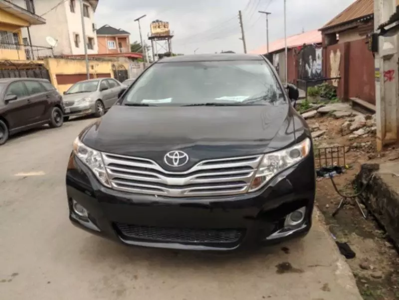 Toyota Venza   - 2012
