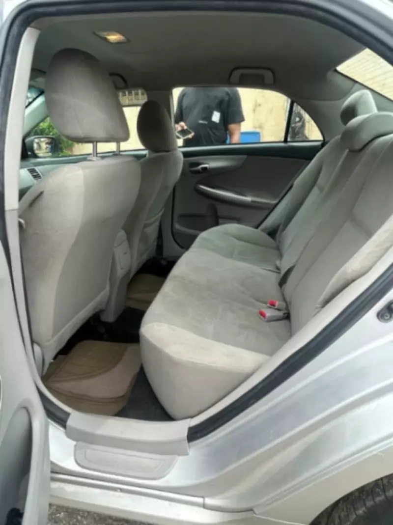 Toyota Corolla   - 2012