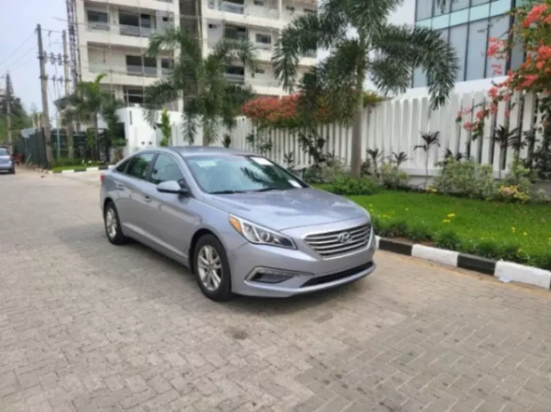 Hyundai Sonata   - 2015