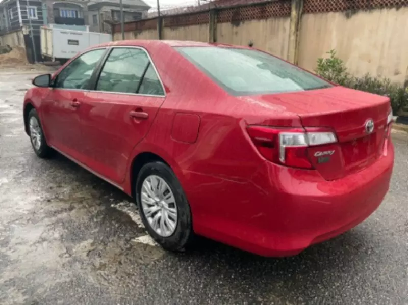 TOYOTA Camry   - 2012