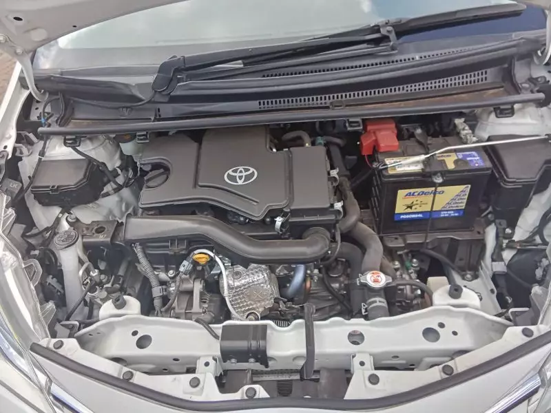 Toyota Vitz   - 2019