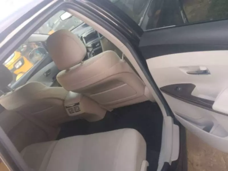 TOYOTA Venza   - 2011
