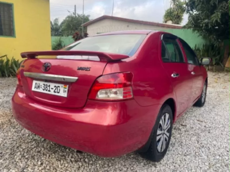 TOYOTA Yaris - 2009