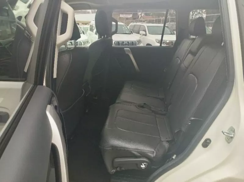 TOYOTA Landcruiser Prado   - 2019