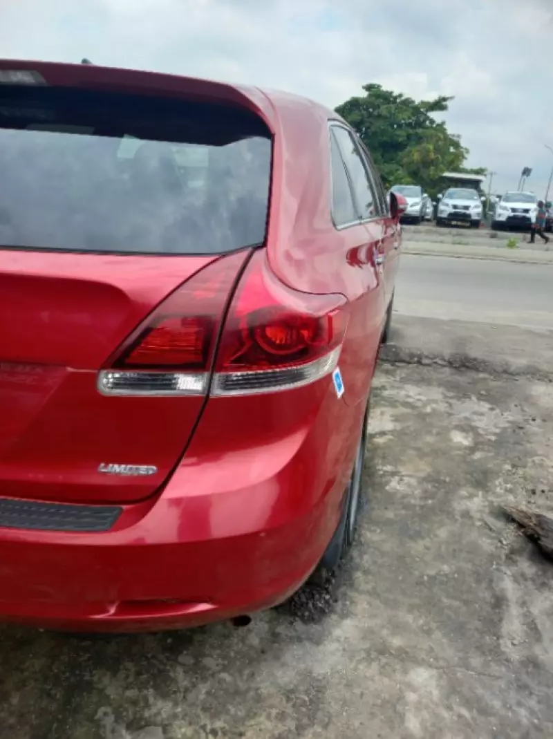 Toyota Venza   - 2010