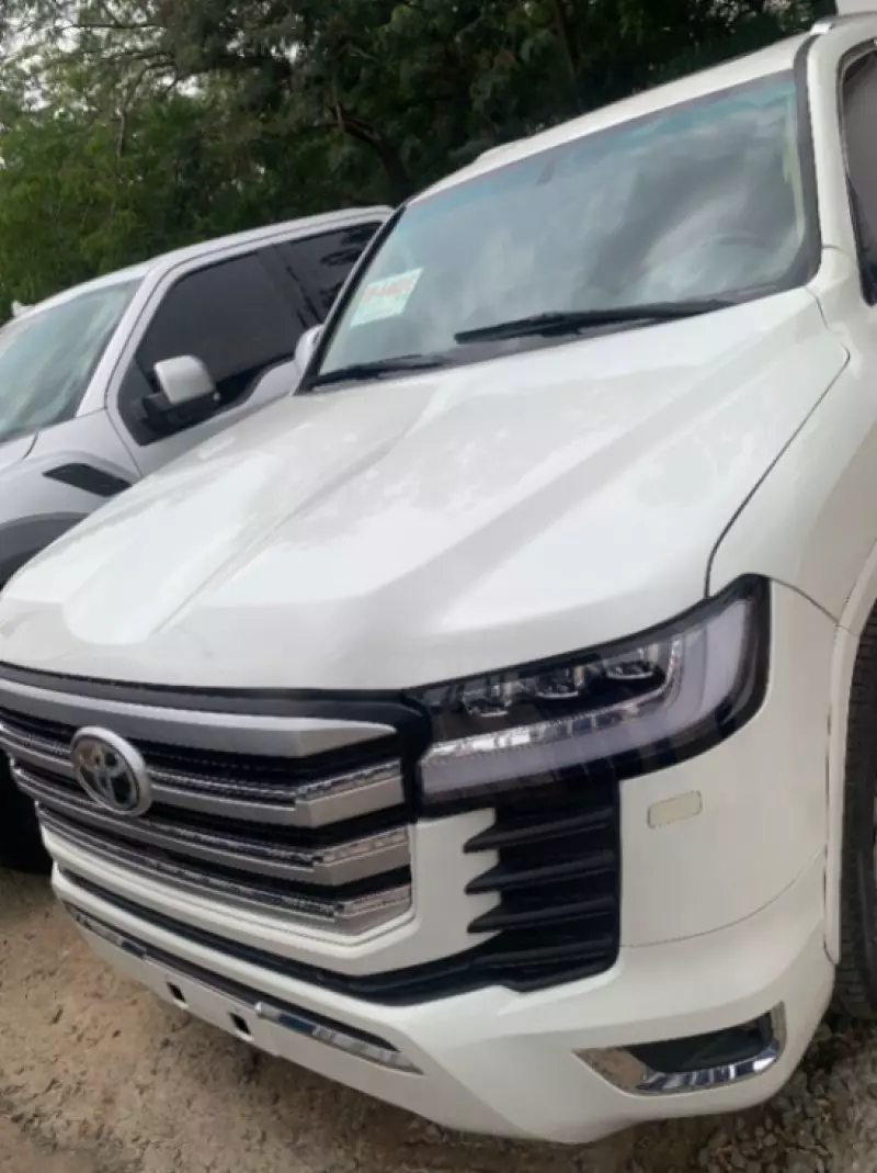 Toyota Land Cruiser   - 2017