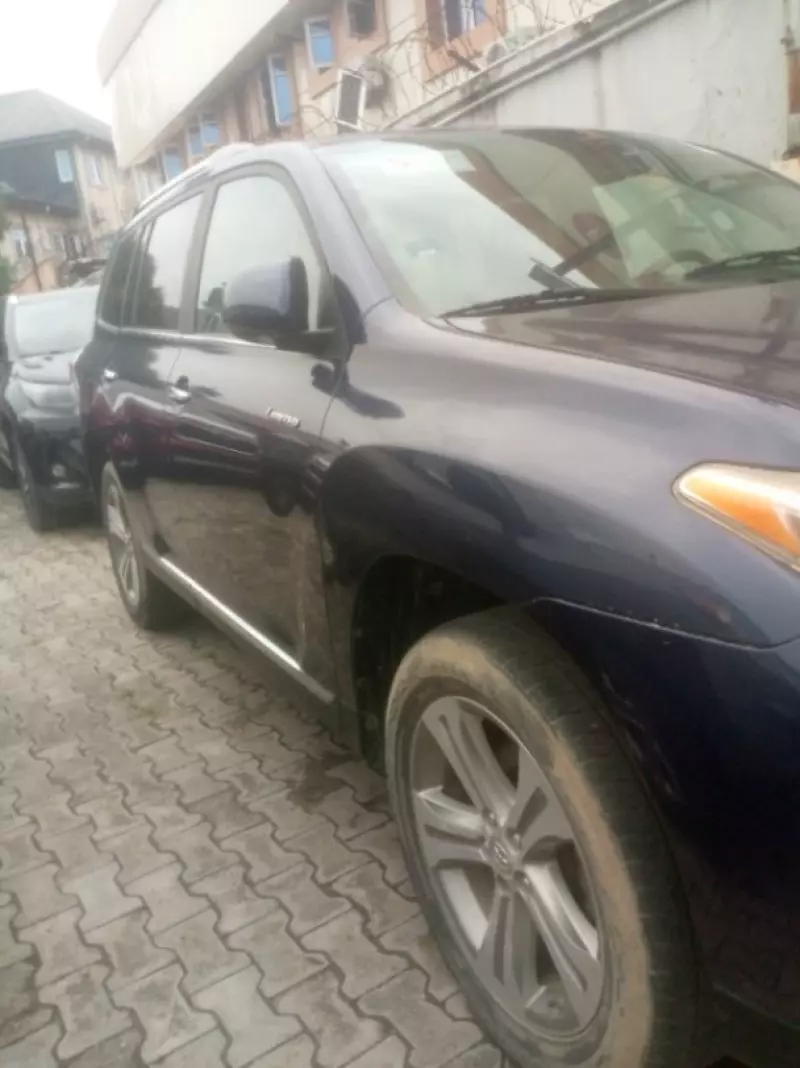 TOYOTA Highlander   - 2012