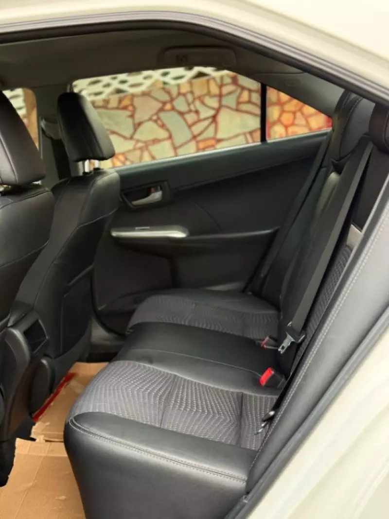 Toyota Camry   - 2014