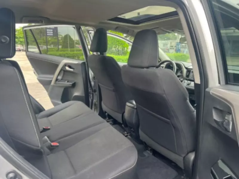 Toyota RAV4   - 2018