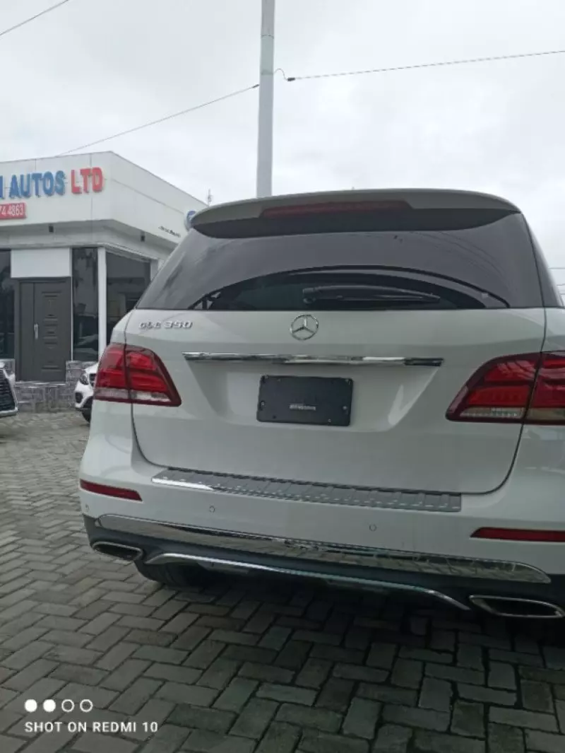 Mercedes-Benz GLE-Class   - 2016