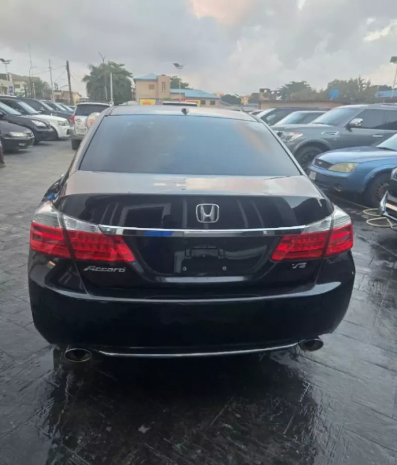 Honda Accord   - 2014