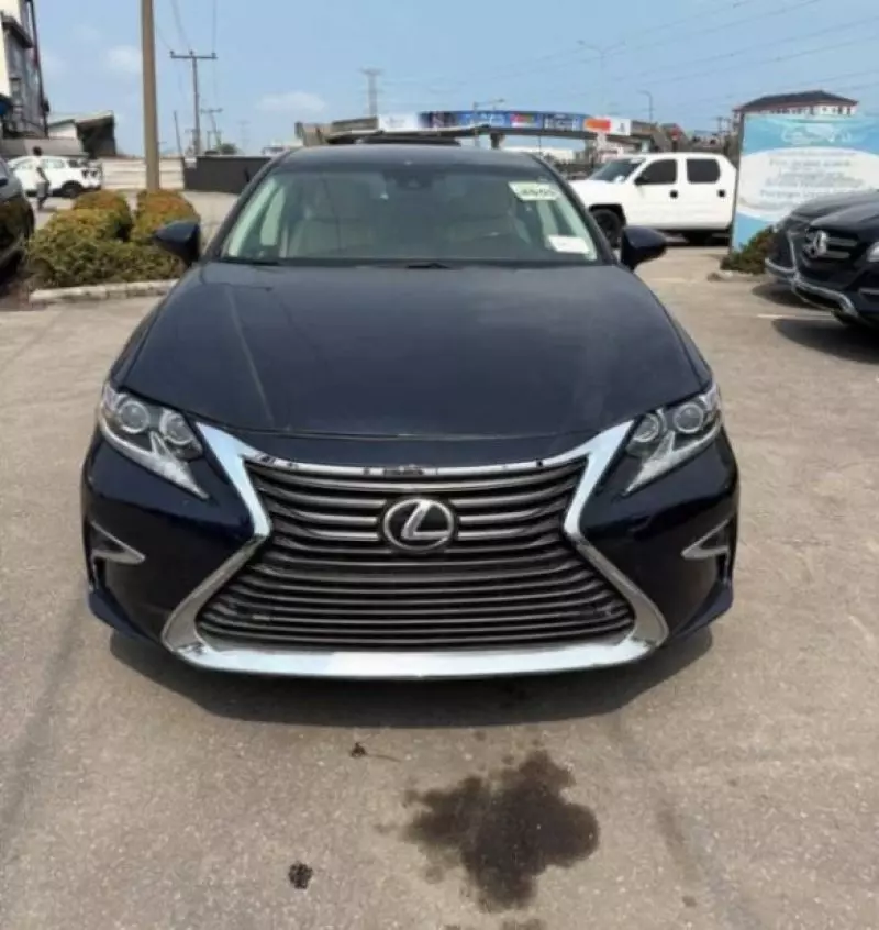 Lexus ES 350   - 2016