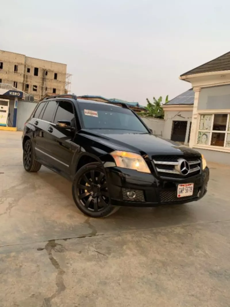 Mercedes-Benz GLK 350   - 2012