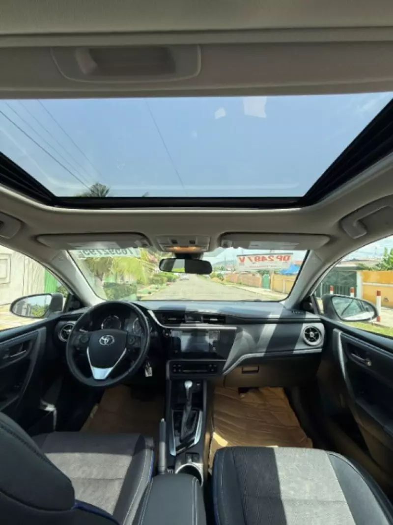 TOYOTA Corolla - 2018