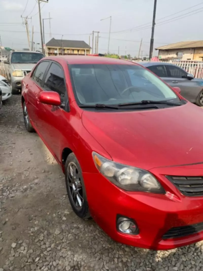 TOYOTA Corolla   - 2013