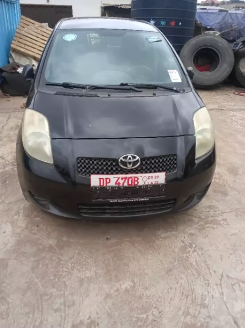 Toyota Yaris   - 2010