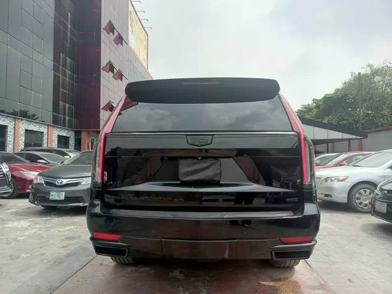 Cadillac Escalade   - 2023