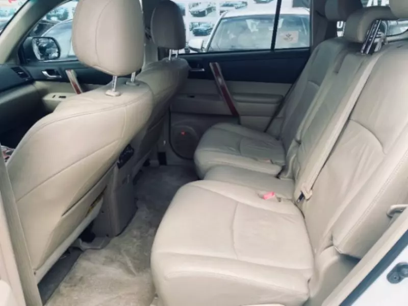 Toyota Highlander   - 2009