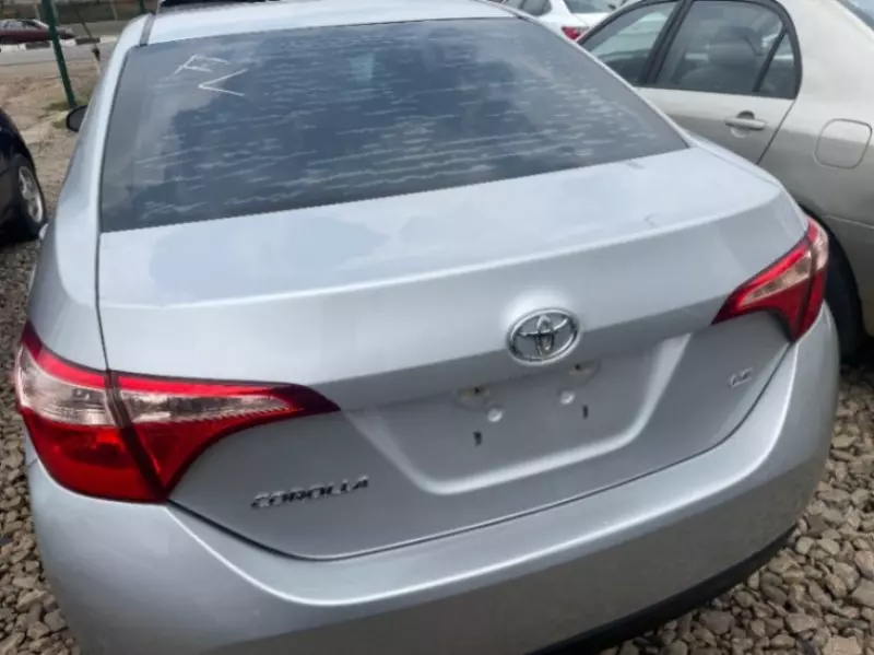 TOYOTA Corolla   - 2017