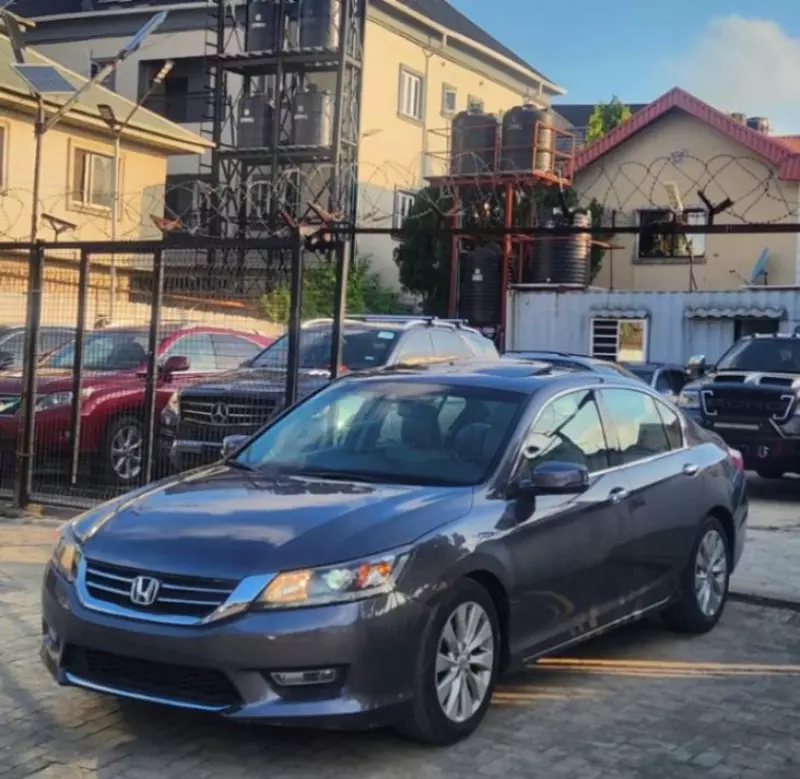 Honda Accord   - 2013