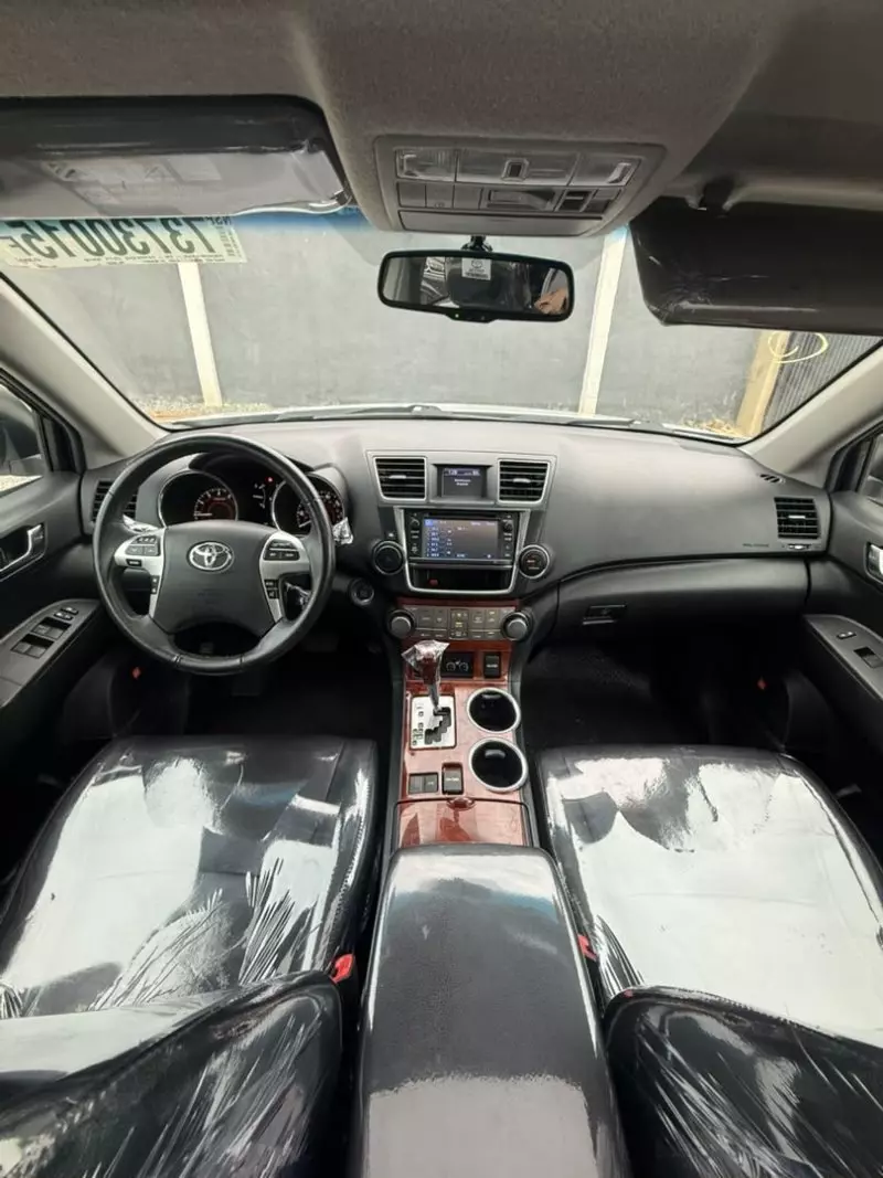 TOYOTA Highlander   - 2013