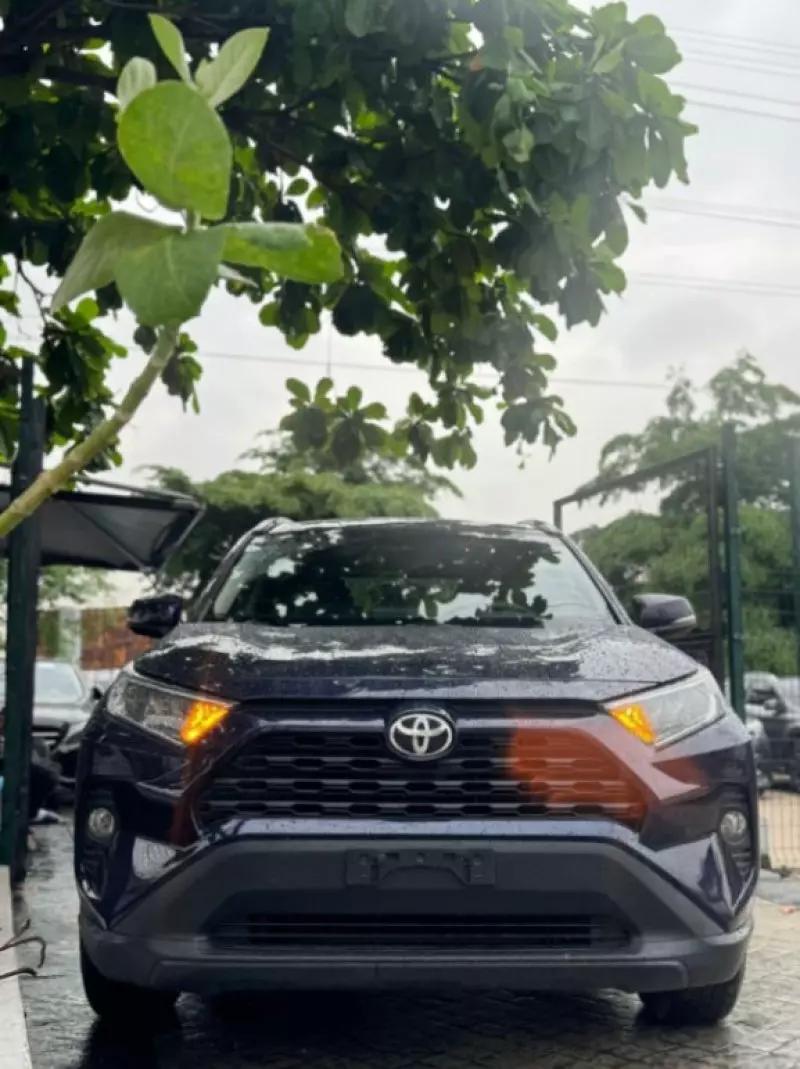 Toyota RAV4   - 2021