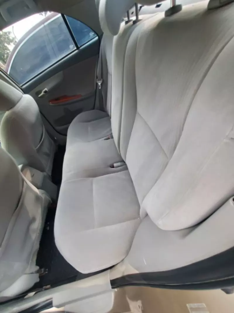Toyota Corolla   - 2009