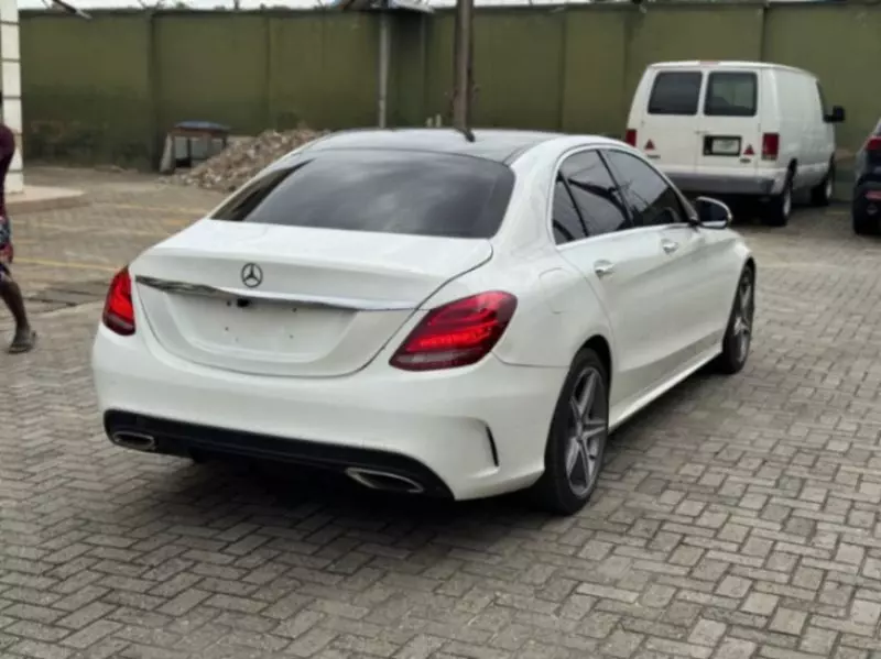 Mercedes-Benz C-Class   - 2015