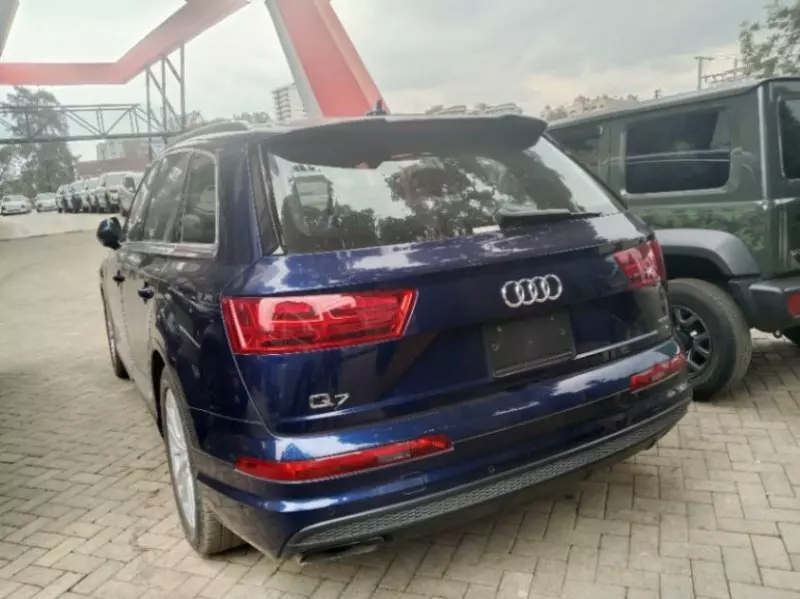 Audi Q7   - 2018
