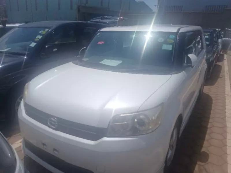 TOYOTA Rumion   - 2012