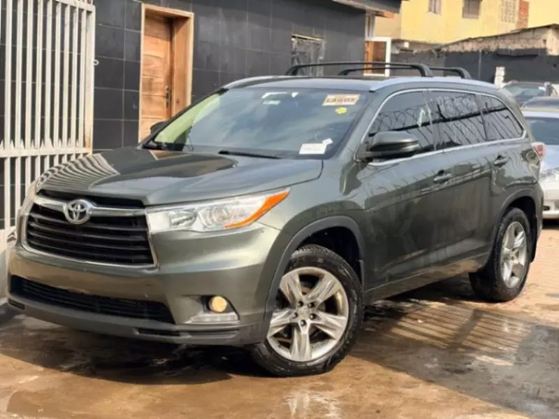 TOYOTA Highlander   - 2015