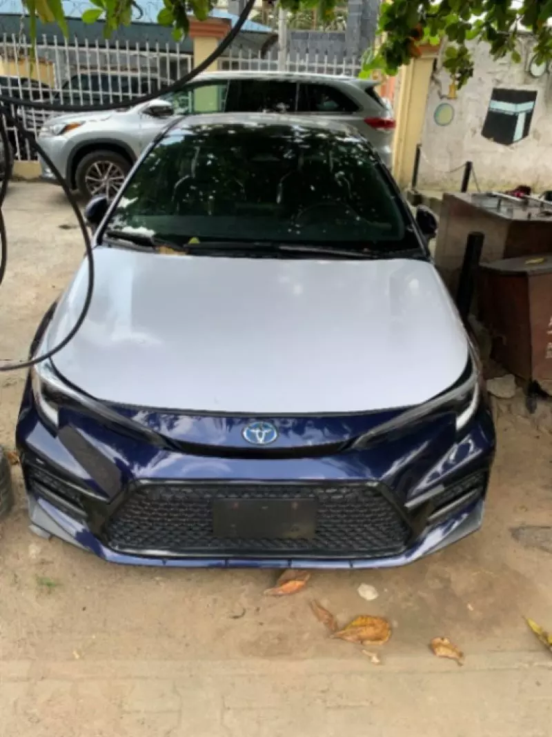 TOYOTA Corolla   - 2023