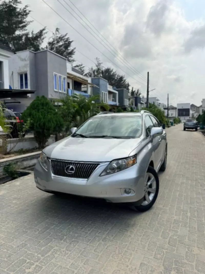 Lexus RX   - 2010