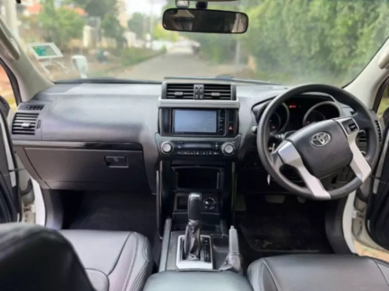 TOYOTA Landcruiser Prado   - 2016