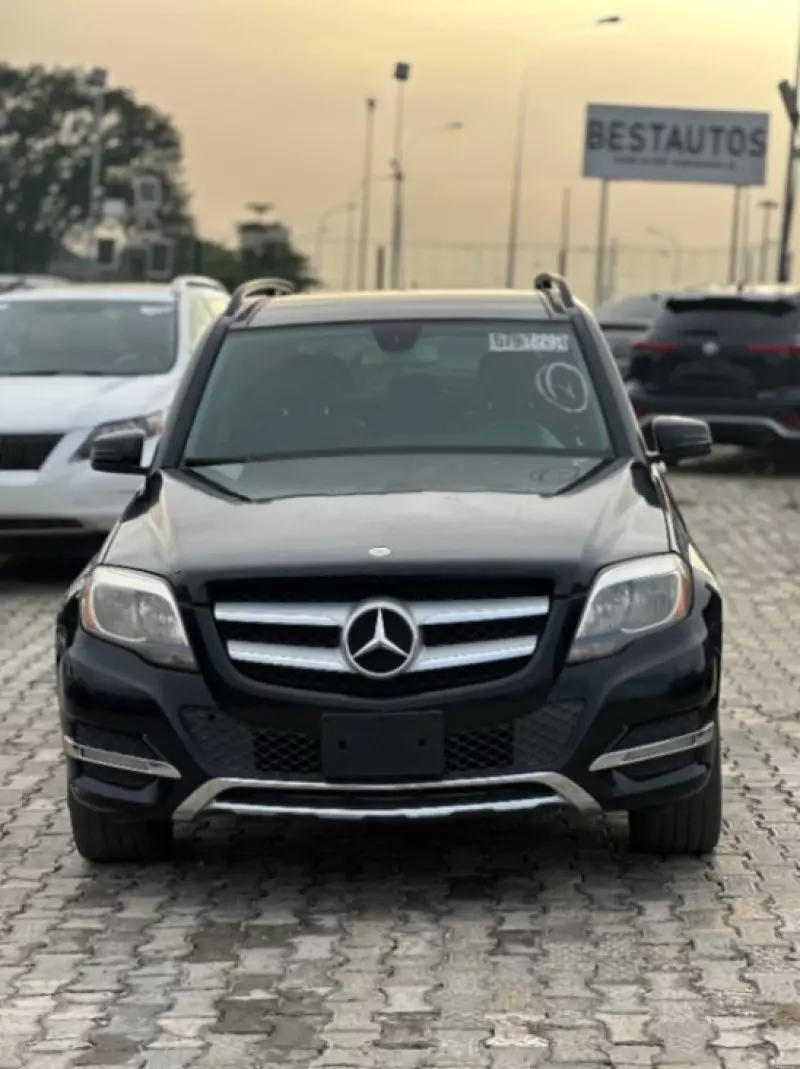 Mercedes-Benz GLK 350   - 2012