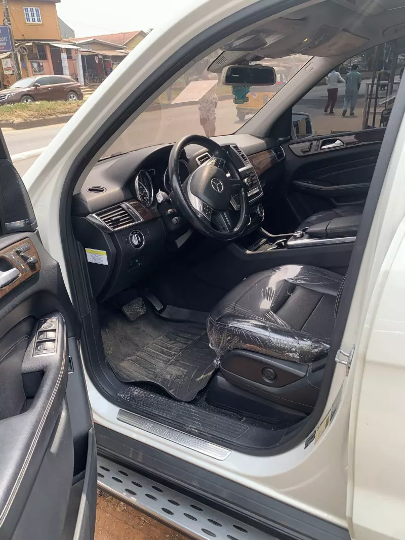 Mercedes-Benz ML 350   - 2013