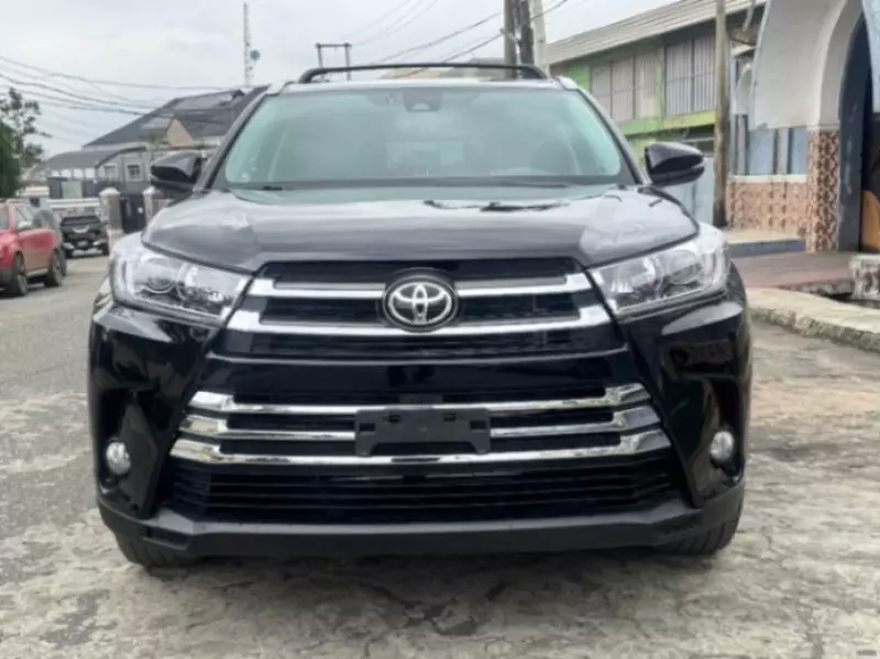TOYOTA Highlander   - 2018