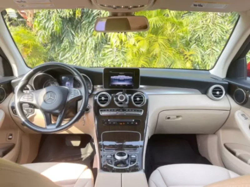 Mercedes-Benz GLC 300   - 2019
